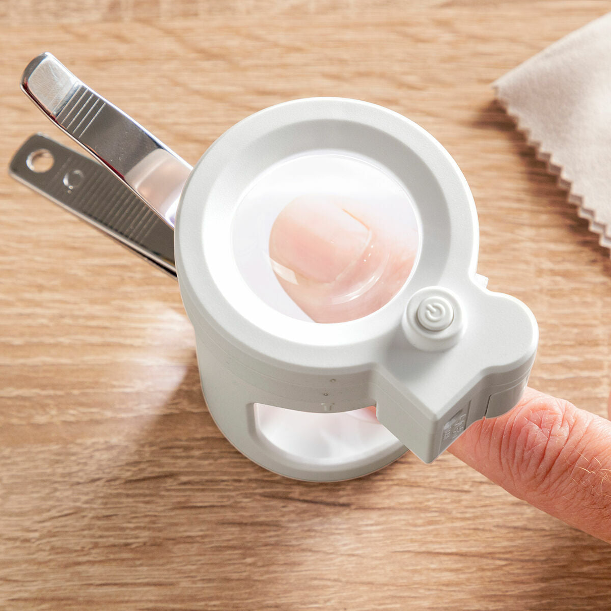 Magnifying Nail Cutter with LED Light HaveLock Shop